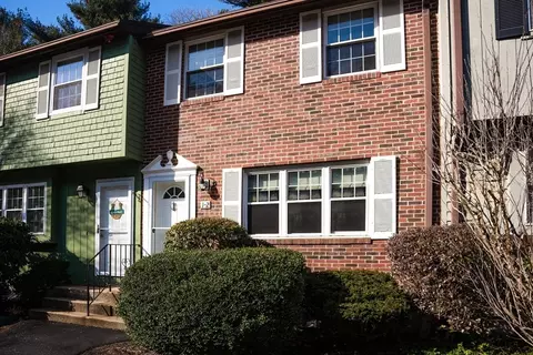 1 Treetop Ln #2, Kingston, MA 02364