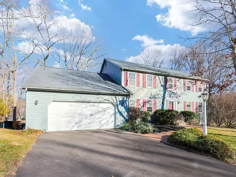 70 Sumac Ln, North Attleboro, MA 02760