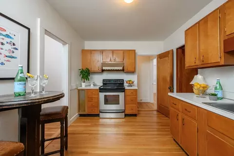 96 Walnut St, Brookline, MA 02445 photo 20