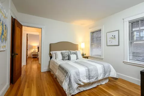 96 Walnut St, Brookline, MA 02445 photo 11