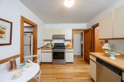96 Walnut St, Brookline, MA 02445 photo 7