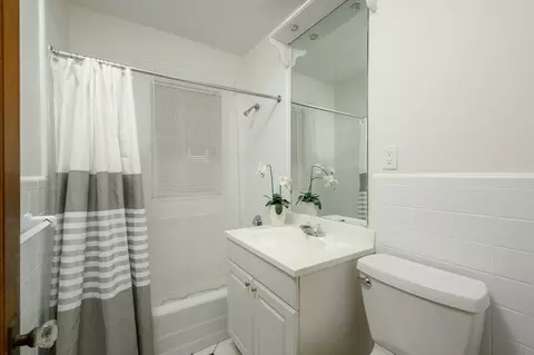 96 Walnut St, Brookline, MA 02445 photo 27