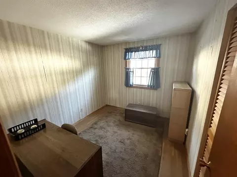 Bedroom - 32 Mohawk Path, Bellingham, MA 02019 photo 1 of 3
