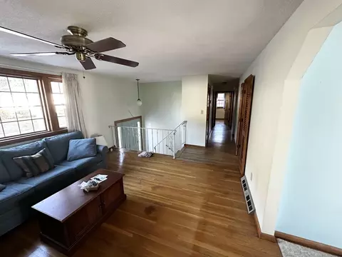 Living - 32 Mohawk Path, Bellingham, MA 02019 photo 3 of 4
