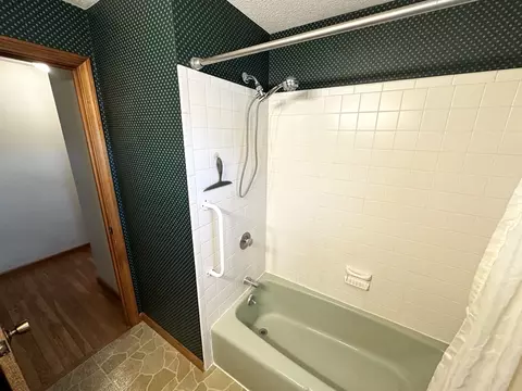 Bath - 32 Mohawk Path, Bellingham, MA 02019 photo 2 of 2