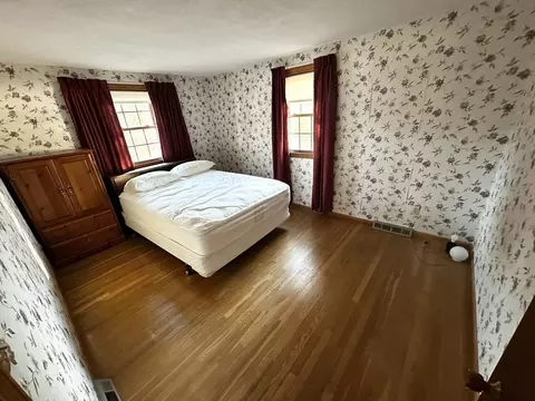 Bedroom - 32 Mohawk Path, Bellingham, MA 02019 photo 3 of 3