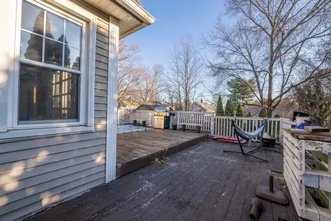 16 Pine St, West Springfield, MA 01089 photo 24