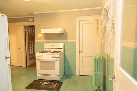 65 Lawrence St, Danvers, MA 01923 photo 10