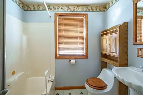 95 Forest, Chicopee, MA 01013 photo 21