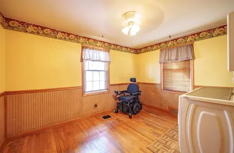 95 Forest, Chicopee, MA 01013 photo 20