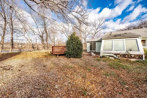 95 Forest, Chicopee, MA 01013 photo 29