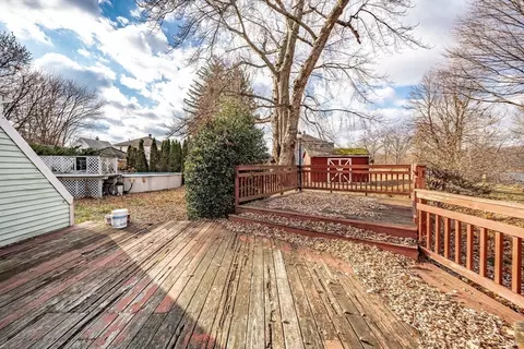95 Forest, Chicopee, MA 01013 photo 26