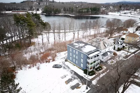 49 Abbott St, Gardner, MA 01440