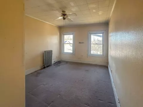 Bedroom - 29-31 Rush St, Springfield, MA 01109 photo 3 of 6