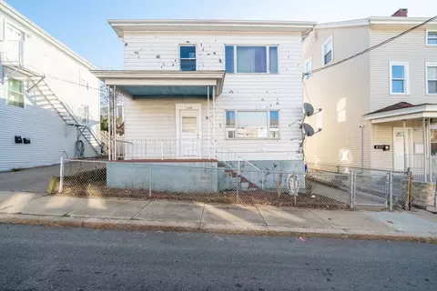 100 Cash St, Fall River, MA 02723