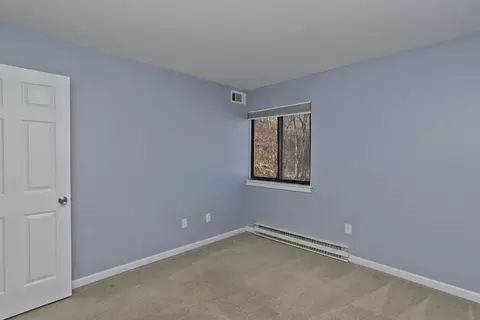 Bedroom - 39 Shad Row #39, Suffield, CT 06078 photo 6 of 14