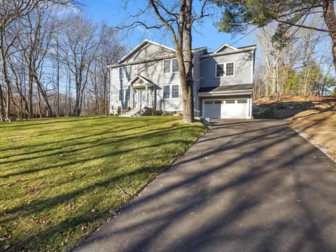 55 Belknap St, Westborough, MA 01581