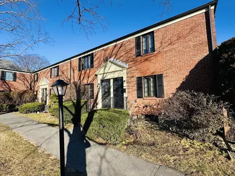 284 Lexington St #284, Watertown, MA 02472