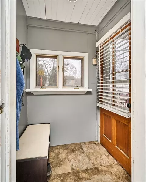 Exterior - 14 Wiley Ave, Chicopee, MA 01020 photo 3 of 8