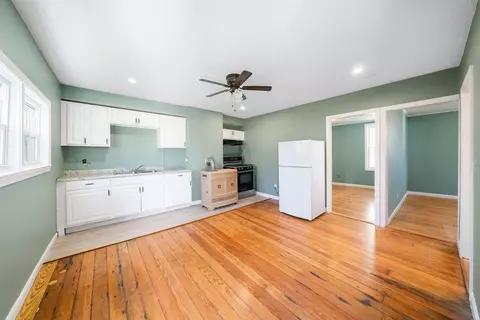 482 Snell St, Fall River, MA 02721 photo 17