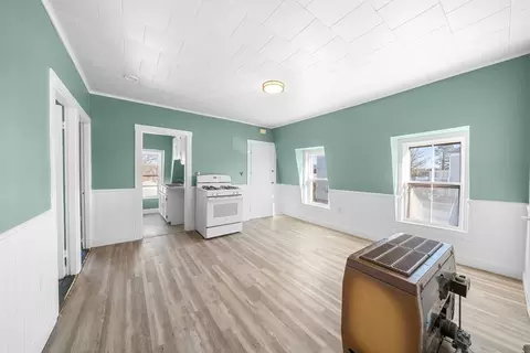 482 Snell St, Fall River, MA 02721 photo 33