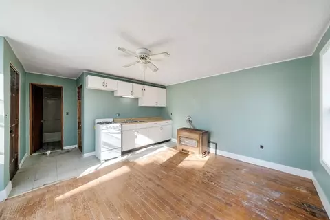 482 Snell St, Fall River, MA 02721 photo 11