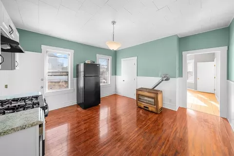 482 Snell St, Fall River, MA 02721 photo 25