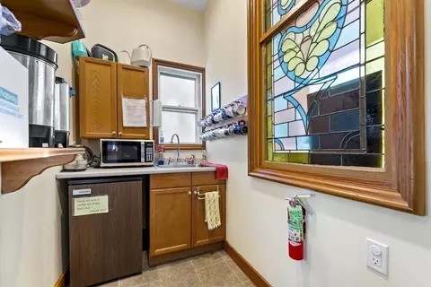35 School St, Acton, MA 01720 photo 9