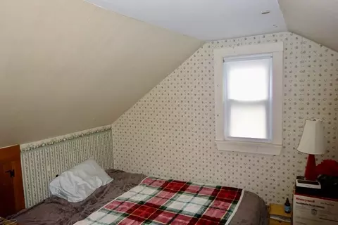 Bedroom - 45 Darnell Rd, Worcester, MA 01606 photo 2 of 3