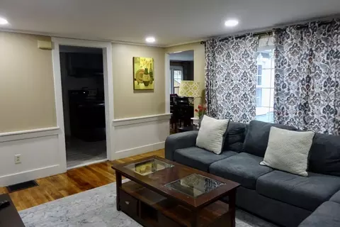 Living - 45 Darnell Rd, Worcester, MA 01606 photo 1 of 2