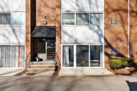 31 Jones Ter #6, Stoughton, MA 02072