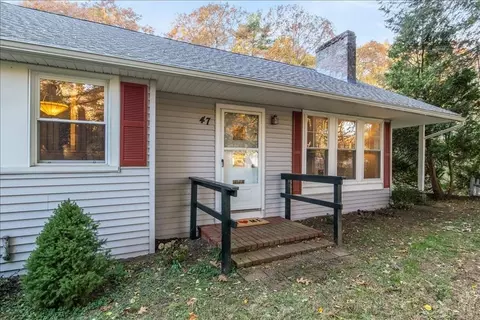 47 Medway St # R, Norfolk, MA 02056