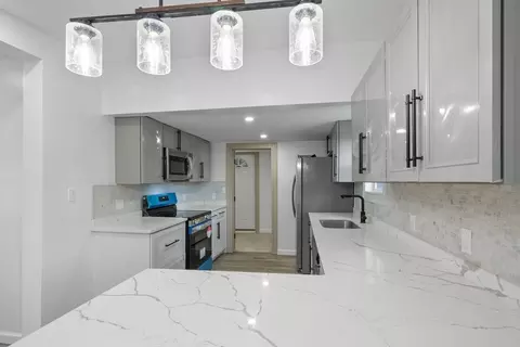 507 E Main St, Orange, MA 01364 photo 8