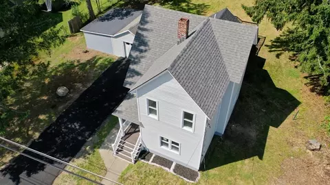 507 E Main St, Orange, MA 01364 photo 2