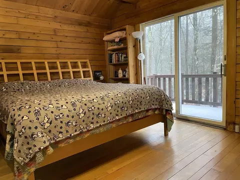 Bedroom - 409 Gale Rd, Warwick, MA 01378 photo 3 of 3