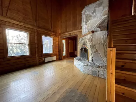 Living - 409 Gale Rd, Warwick, MA 01378 photo 1 of 4