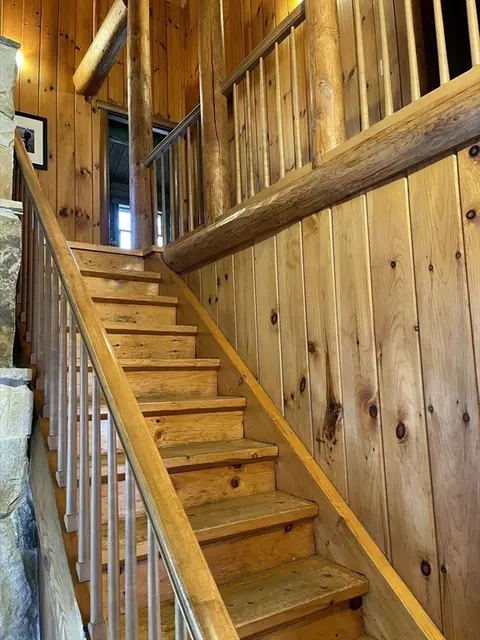 Entry Way - 409 Gale Rd, Warwick, MA 01378 photo 1 of 3