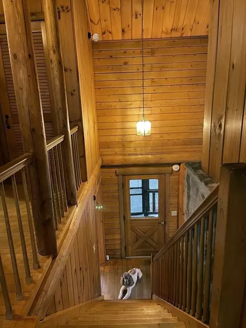 Entry Way - 409 Gale Rd, Warwick, MA 01378 photo 2 of 3