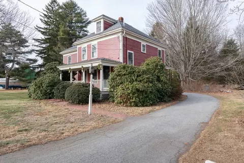 522 North St, Georgetown, MA 01833 photo 2