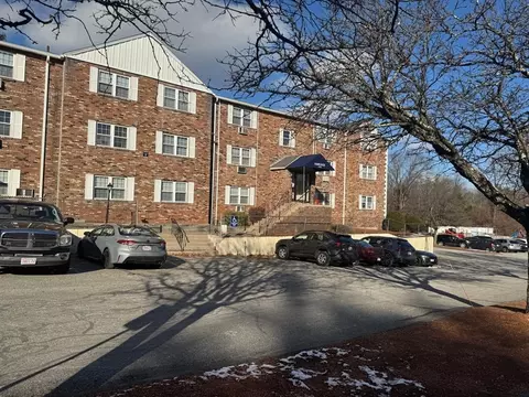 740 Central S #H18, Leominster, MA 01453