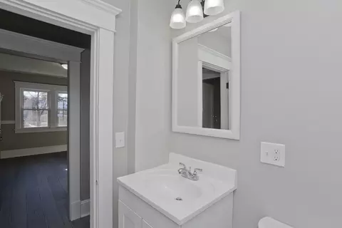 Bath - 34-36 Ruskin St, Springfield, MA 01108 photo 2 of 3