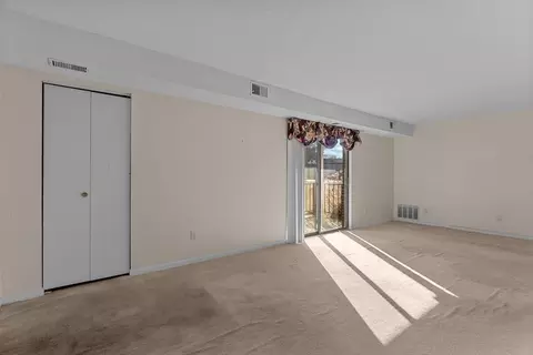Living - 4700 N Main St #1E, Fall River, MA 02720 photo 3 of 6