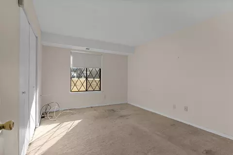 Bedroom - 4700 N Main St #1E, Fall River, MA 02720 photo 1 of 7
