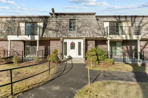 4700 N Main St #1E, Fall River, MA 02720