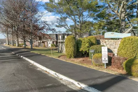 Exterior - 4700 N Main St #1E, Fall River, MA 02720 photo 10 of 10