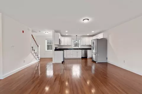 Living - 217 Main St #217, Maynard, MA 01754 photo 4 of 4