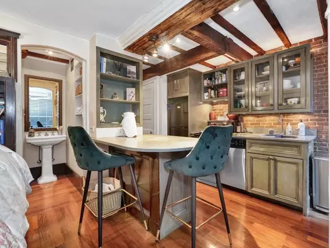 51 Hancock St #2, Boston, MA 02114