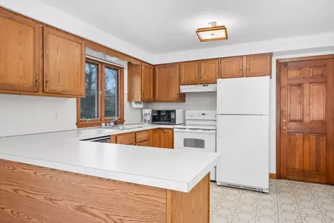 95 Valley Brook Rd, Barnstable, MA 02632 photo 10