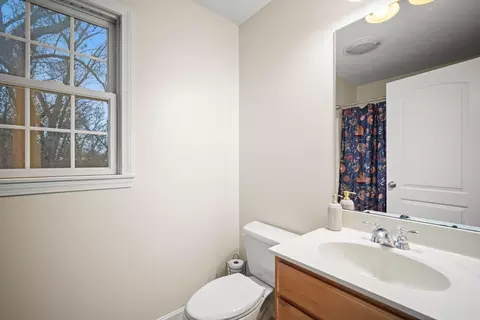 63 Agnes St, Springfield, MA 01118 photo 26