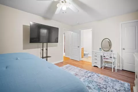 63 Agnes St, Springfield, MA 01118 photo 21